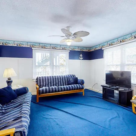 Sea Nymph 8B Apartment